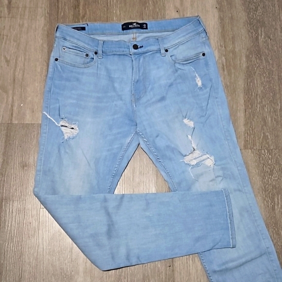 Hollister Jeans - Picture 2 of 7